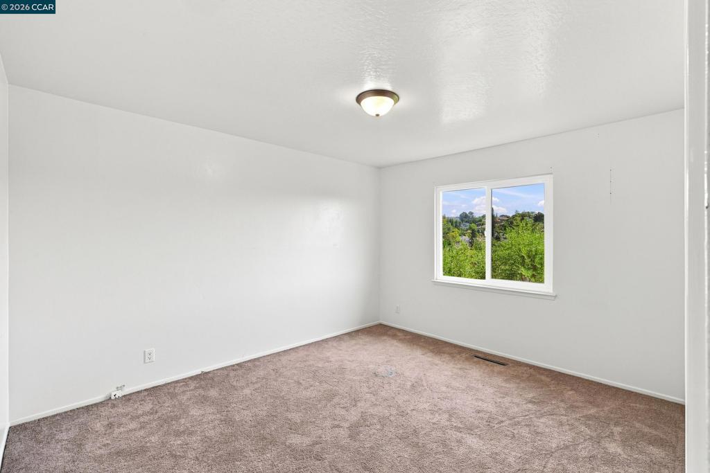 18490 Carlwyn Dr Property Photo 24