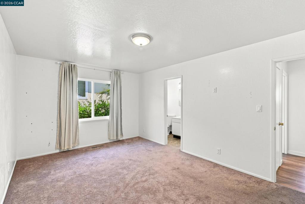 18490 Carlwyn Dr Property Photo 27
