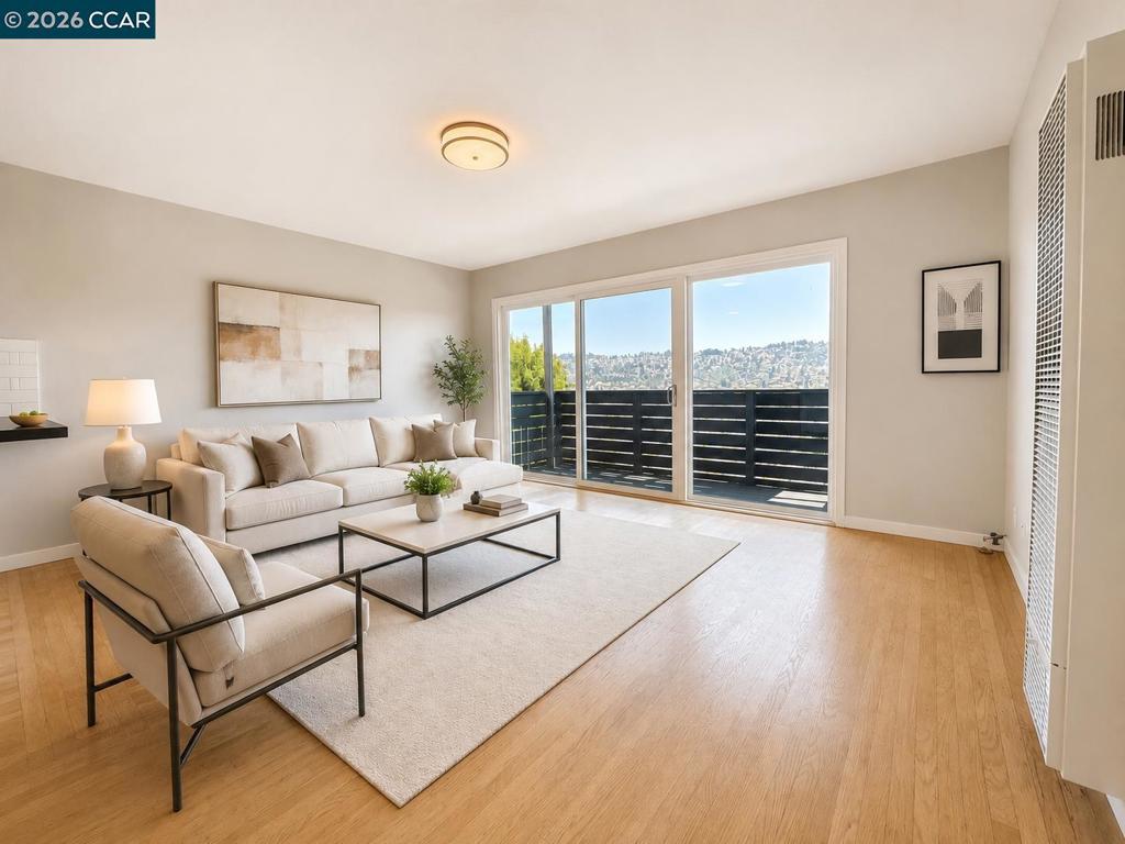 785 Taft Ave 10 Property Photo 5