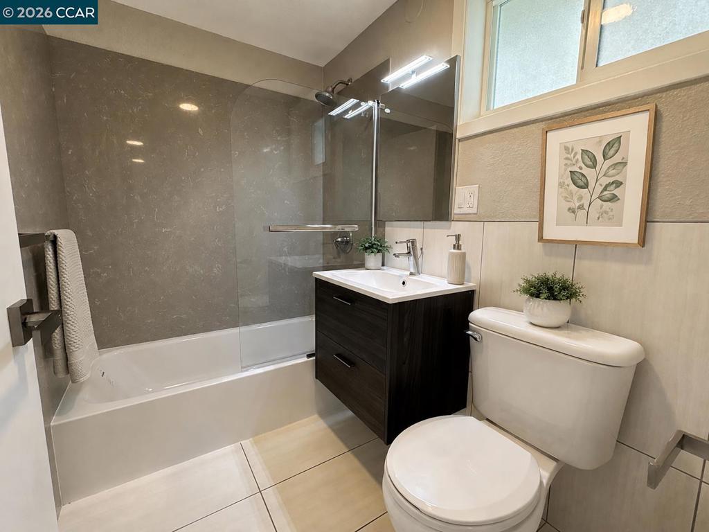 785 Taft Ave 10 Property Photo 18