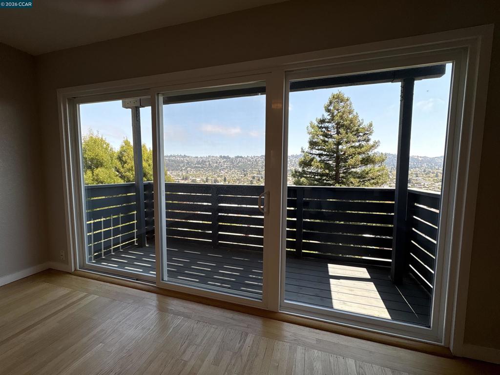785 Taft Ave 10 Property Photo 20