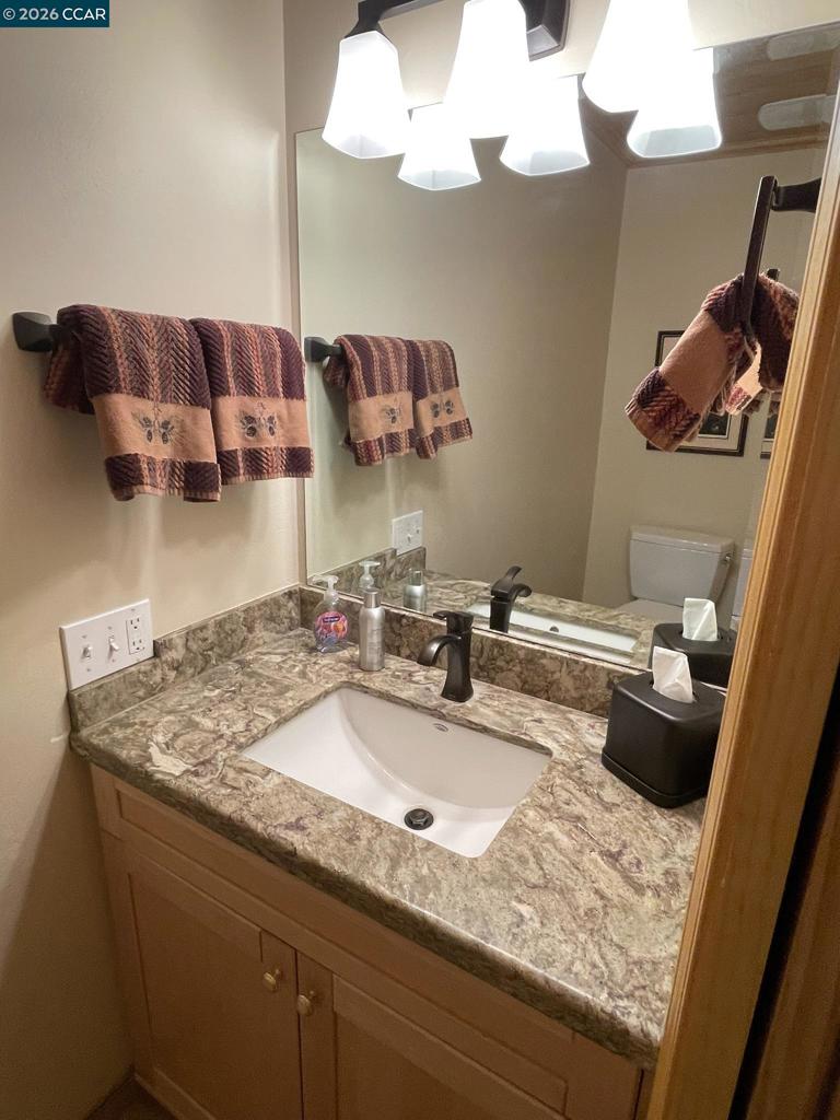 15466 Donner Pass Rd Property Photo 4