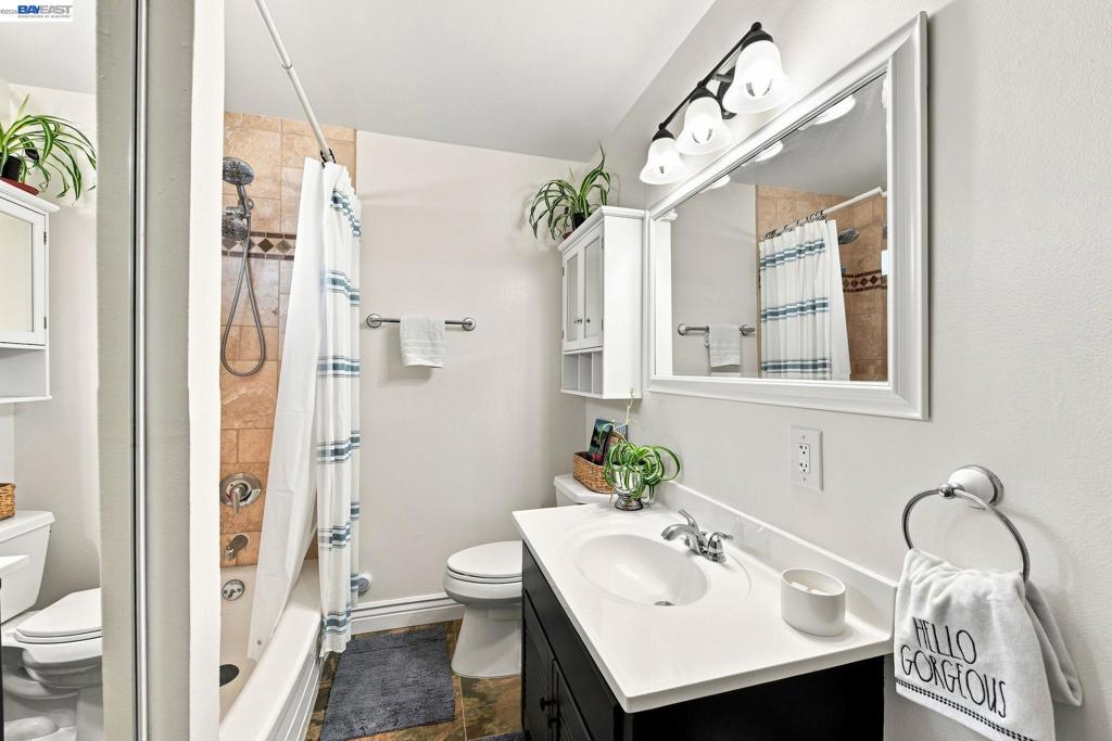 36267 Toulon Pl Property Photo 25