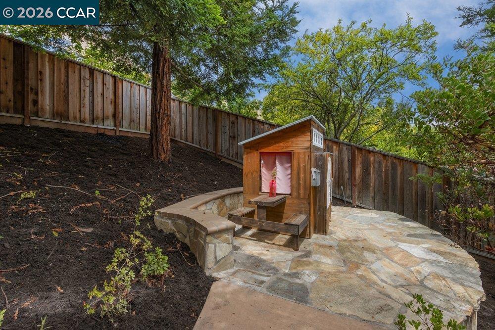 215 Azalea Ln Property Photo 34