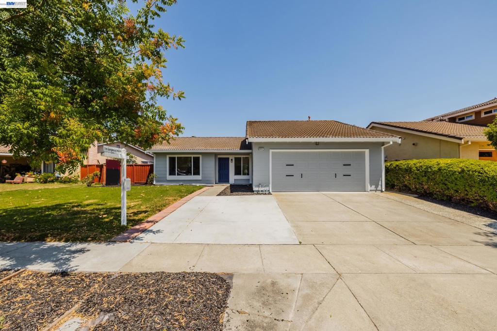 33457 Caliban Dr Property Photo 1