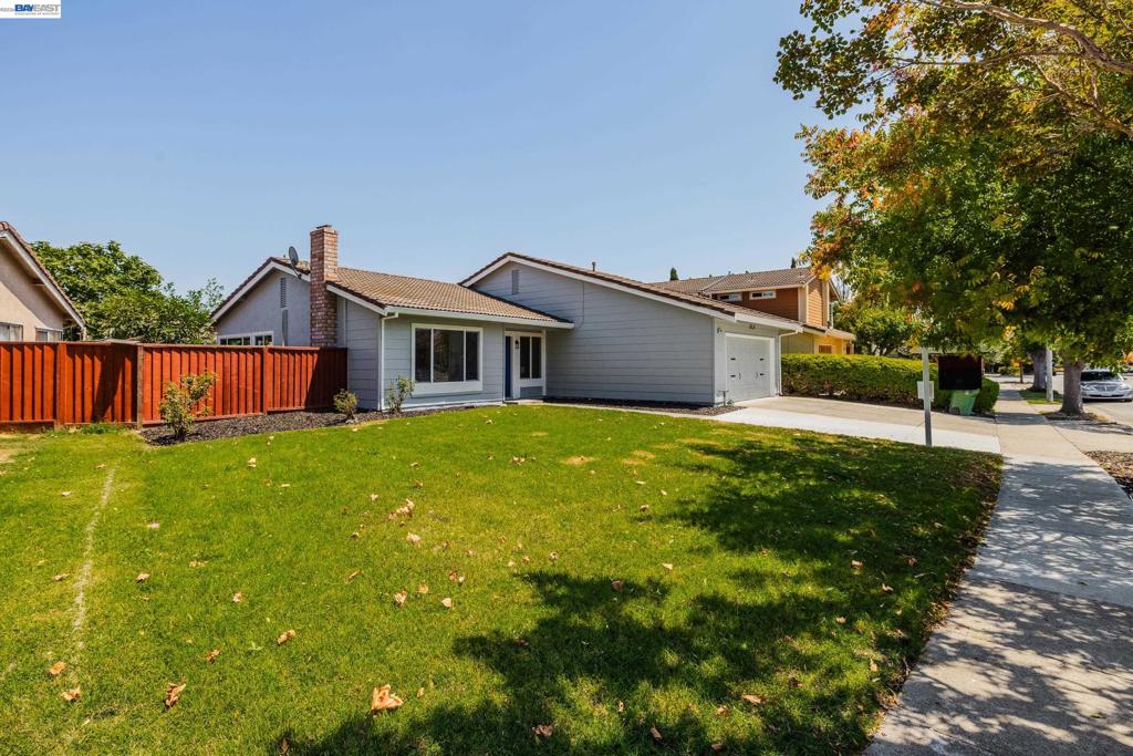 33457 Caliban Dr Property Photo 4