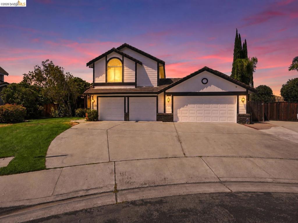 1529 Thistle Court Property Photo 1