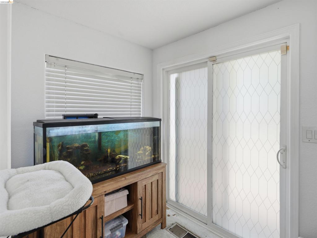 1529 Thistle Court Property Photo 23