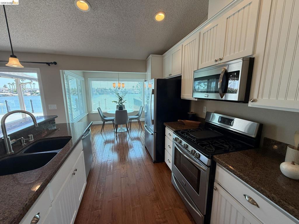 381 Discovery Bay Blvd Property Photo 10