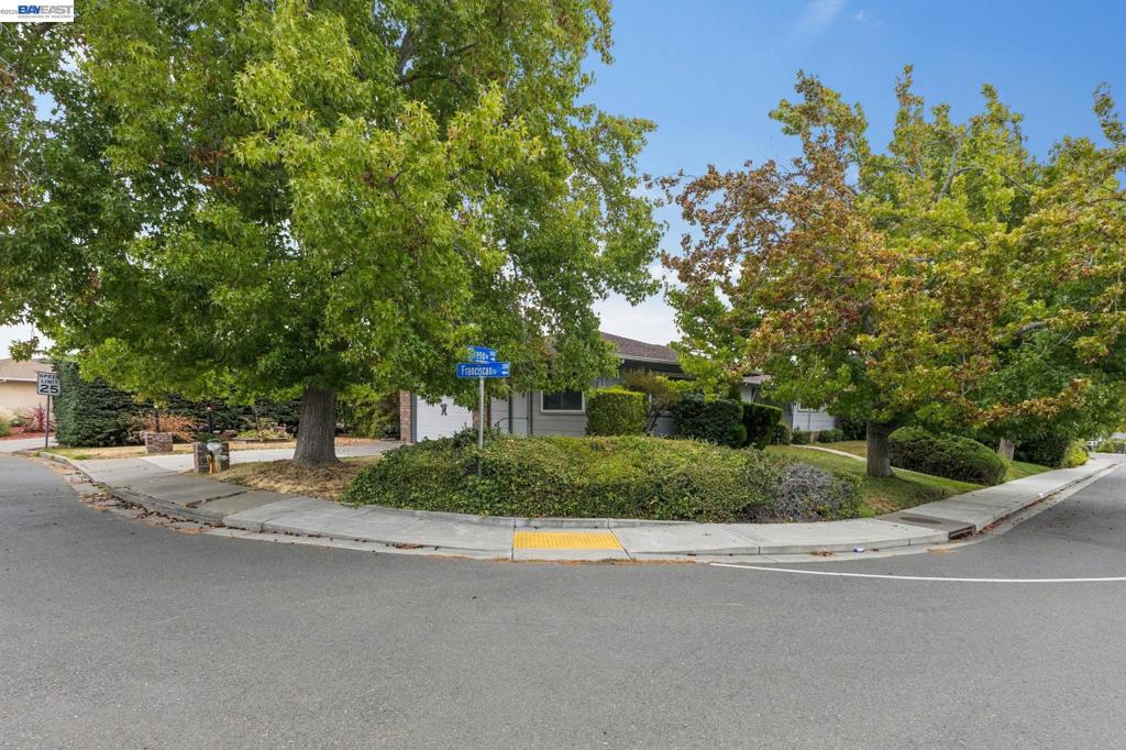 1804 Sereno Dr Property Photo 6