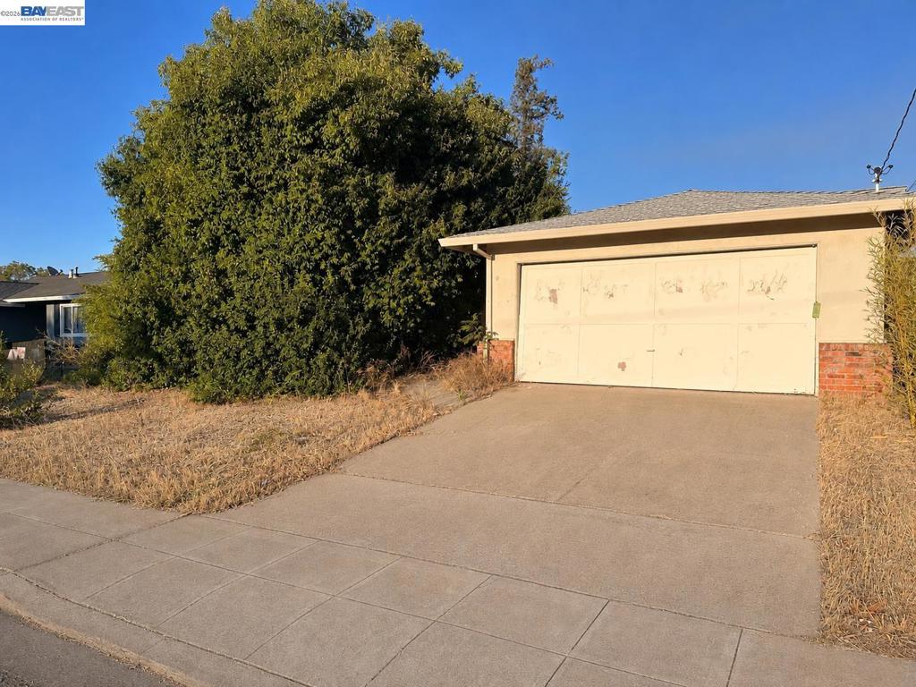 1176 Dublin Ave Property Photo 1