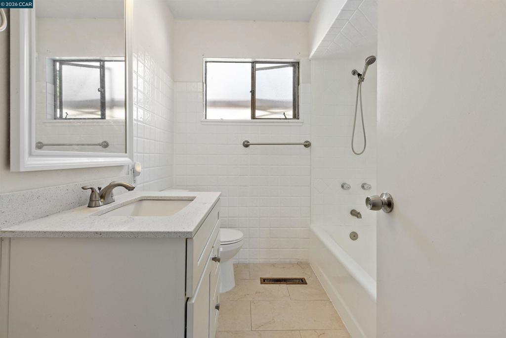 544 N Camino Alto Property Photo 14