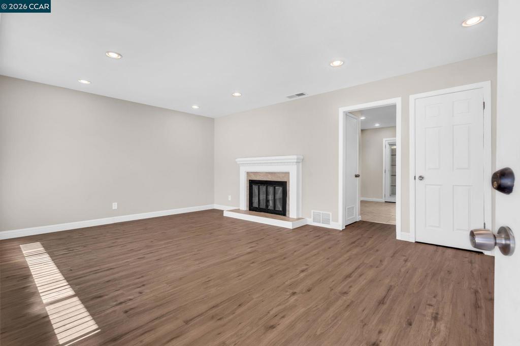3411 Clayburn Rd Property Photo 4