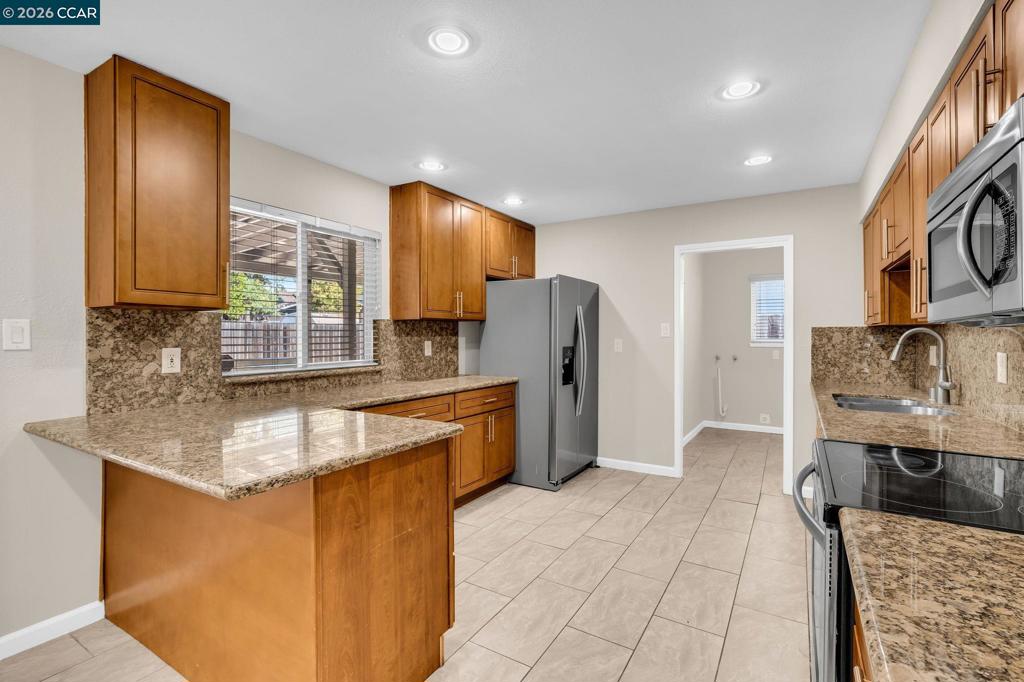 3411 Clayburn Rd Property Photo 11