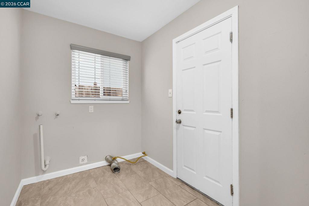 3411 Clayburn Rd Property Photo 15