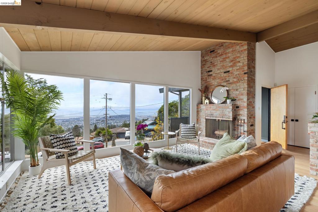 663 Grizzly Peak Blvd Property Photo 8
