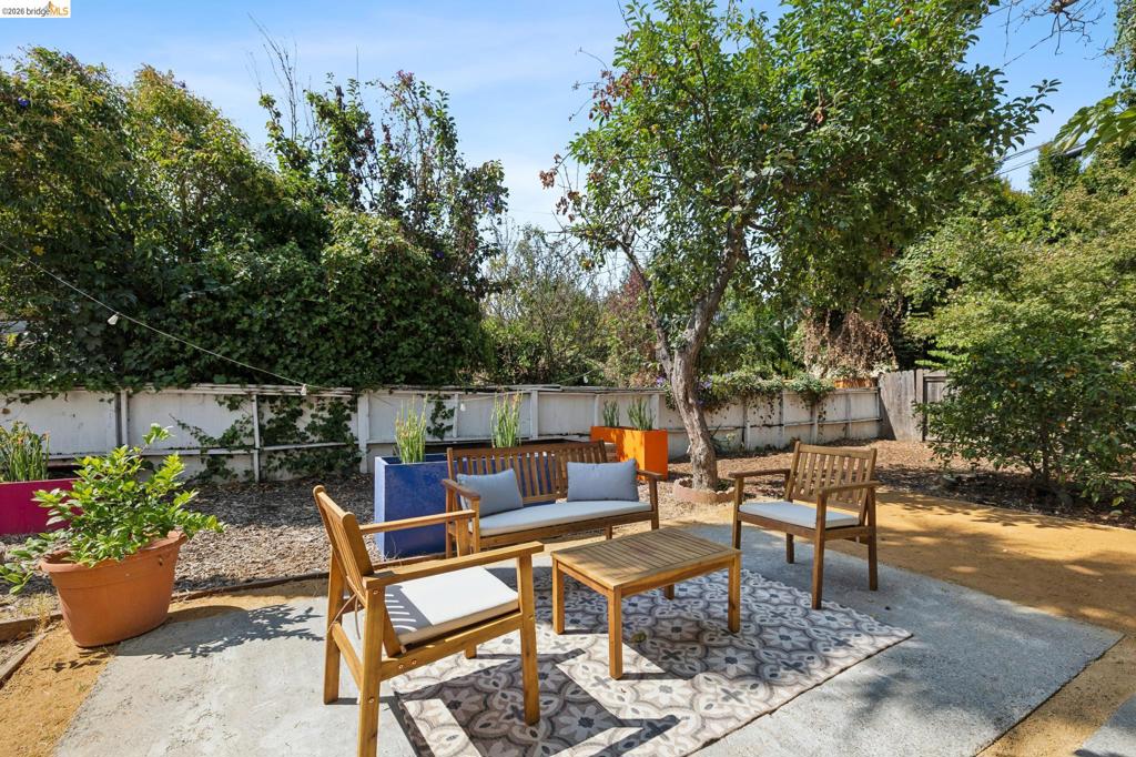 1057 Tuolumne St Property Photo 46