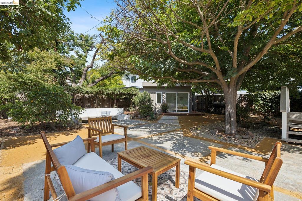 1057 Tuolumne St Property Photo 49