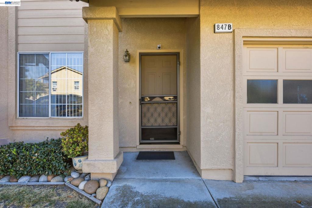 847 W Sunset Blvd B Property Photo 4
