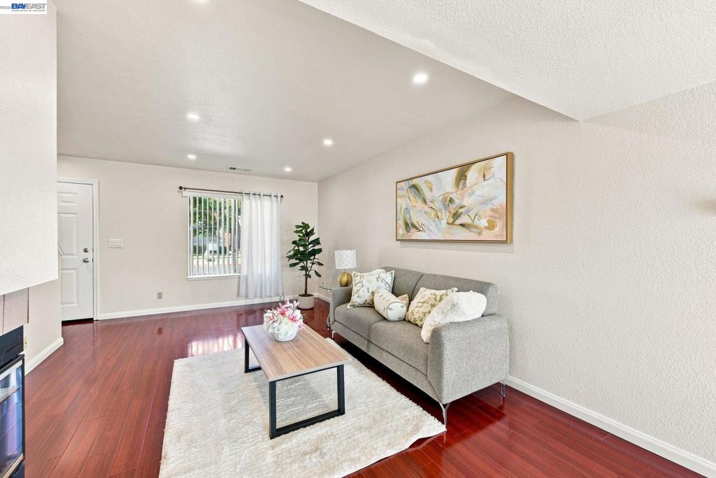 847 W Sunset Blvd B Property Photo 9
