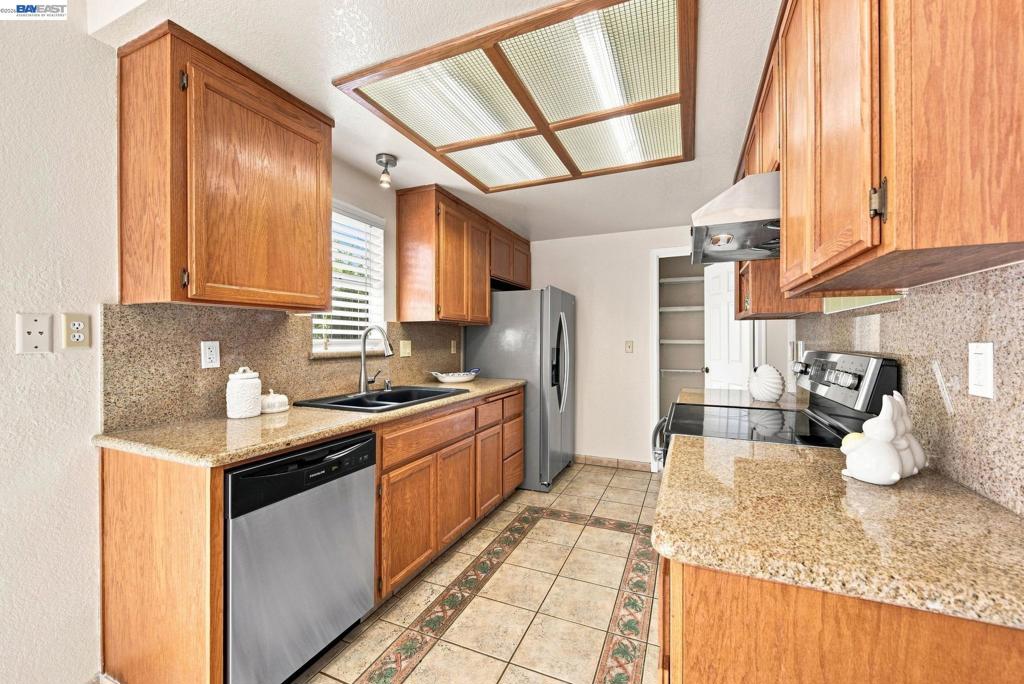 847 W Sunset Blvd B Property Photo 10