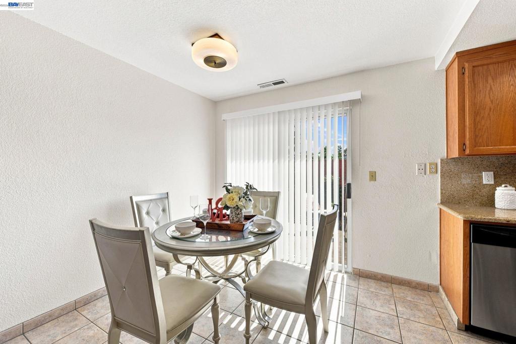 847 W Sunset Blvd B Property Photo 14
