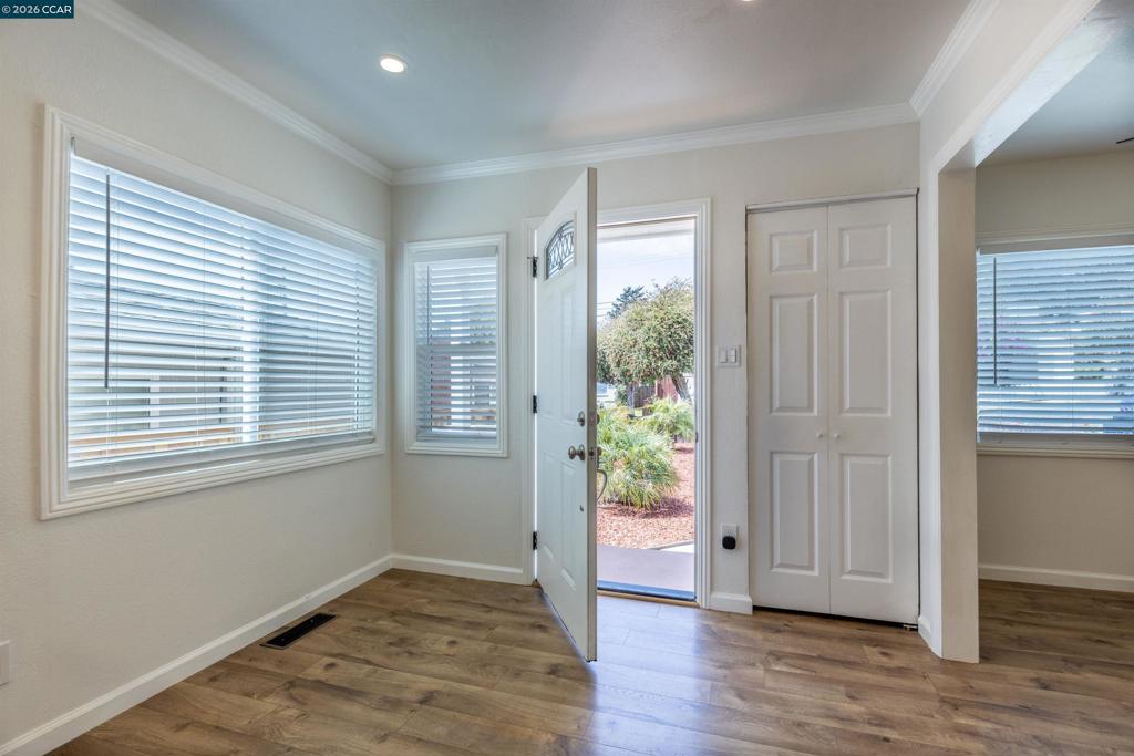 7230 Blake St Property Photo 5