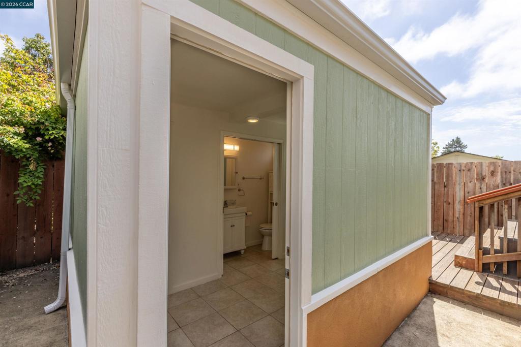 7230 Blake St Property Photo 23