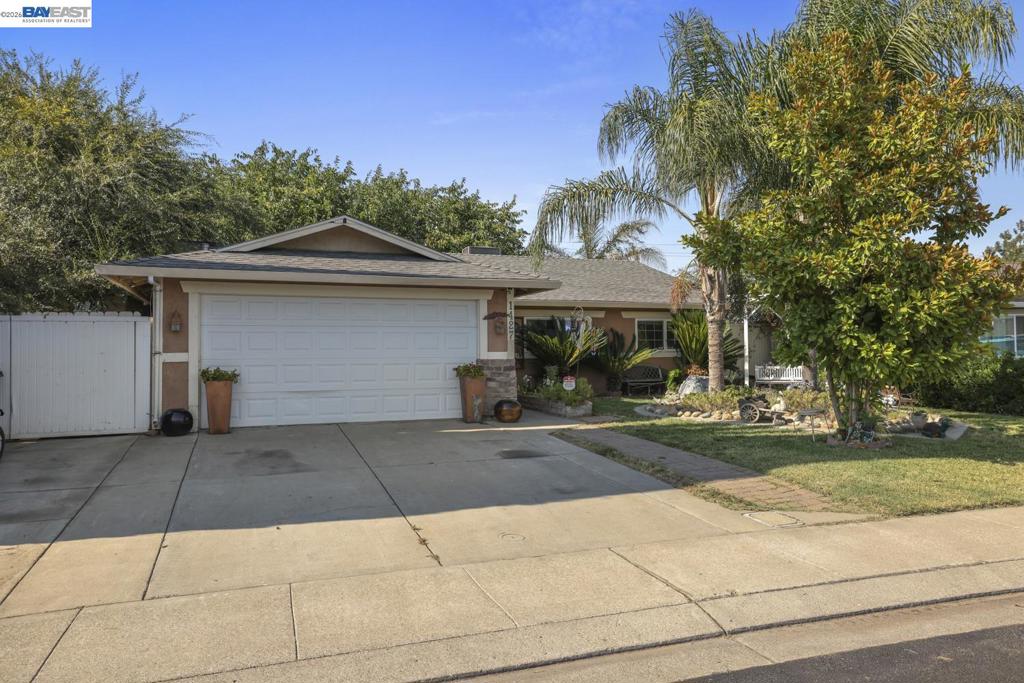 1427 Snyder St Property Photo 1
