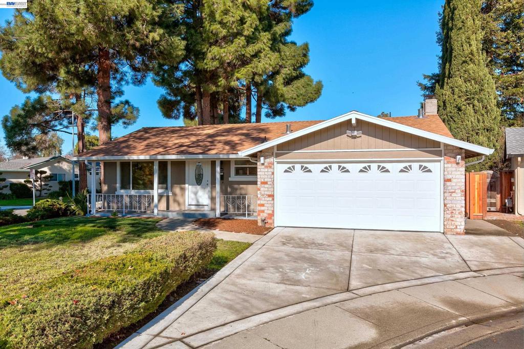 34312 CORNWALLIS CT Property Photo 1