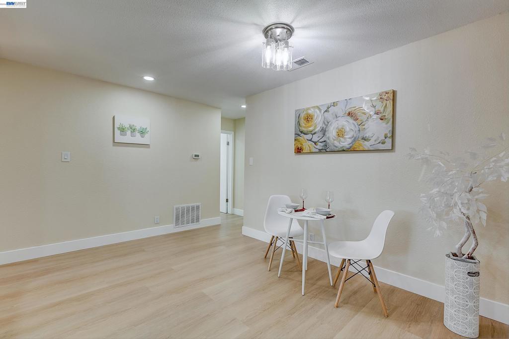 34312 Cornwallis Ct Property Photo 27