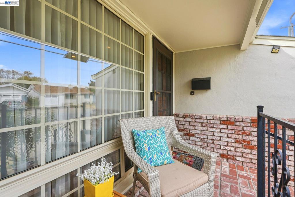 17291 Via Flores Property Photo 2