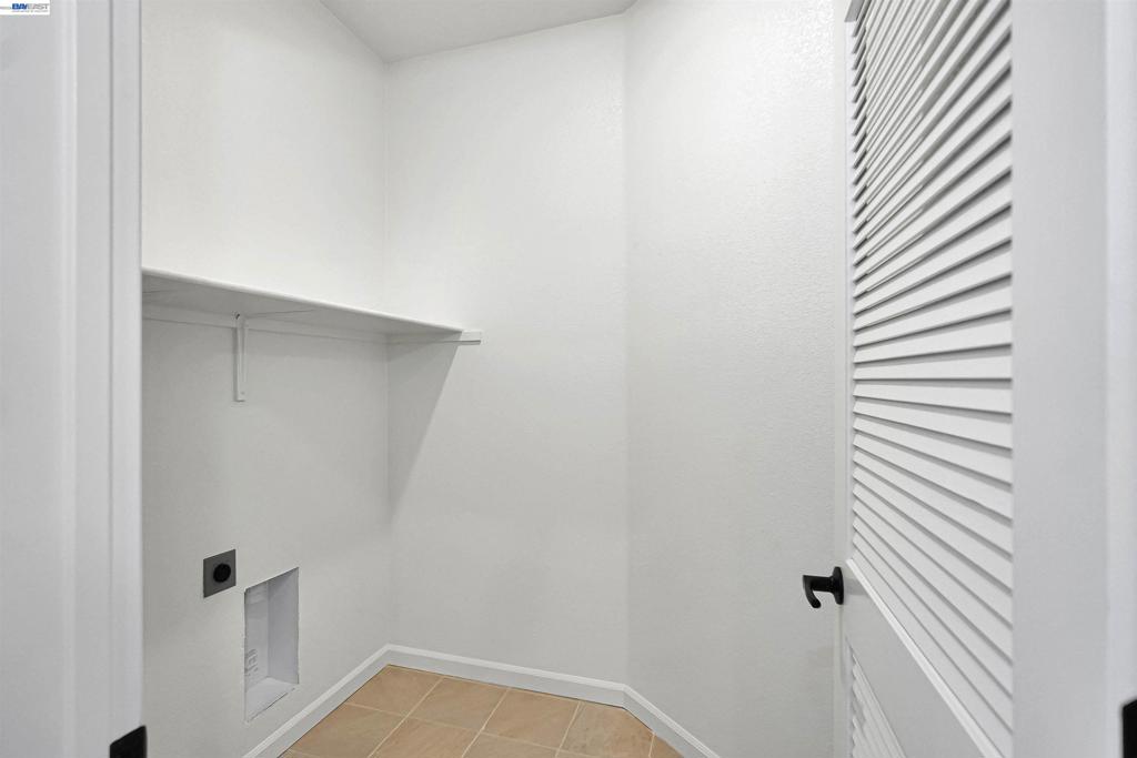 3824 Norbridge Ave Property Photo 31
