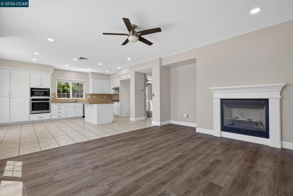 5668 Rosscommon Way Property Photo 14