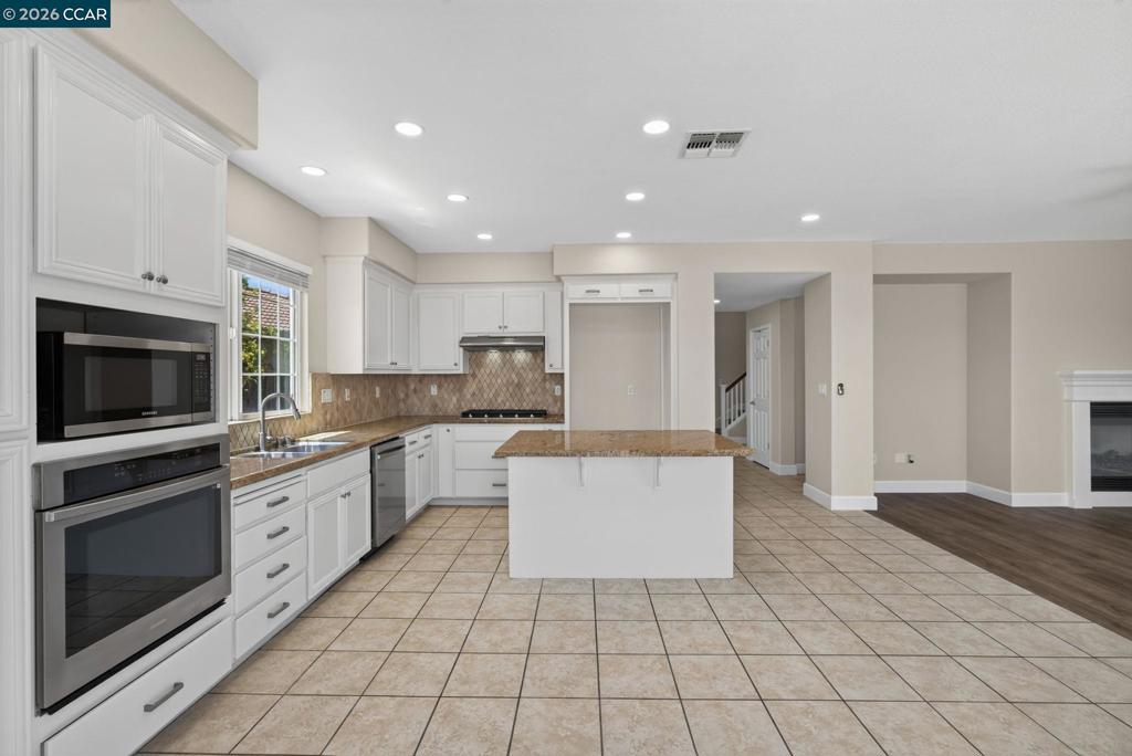 5668 Rosscommon Way Property Photo 18