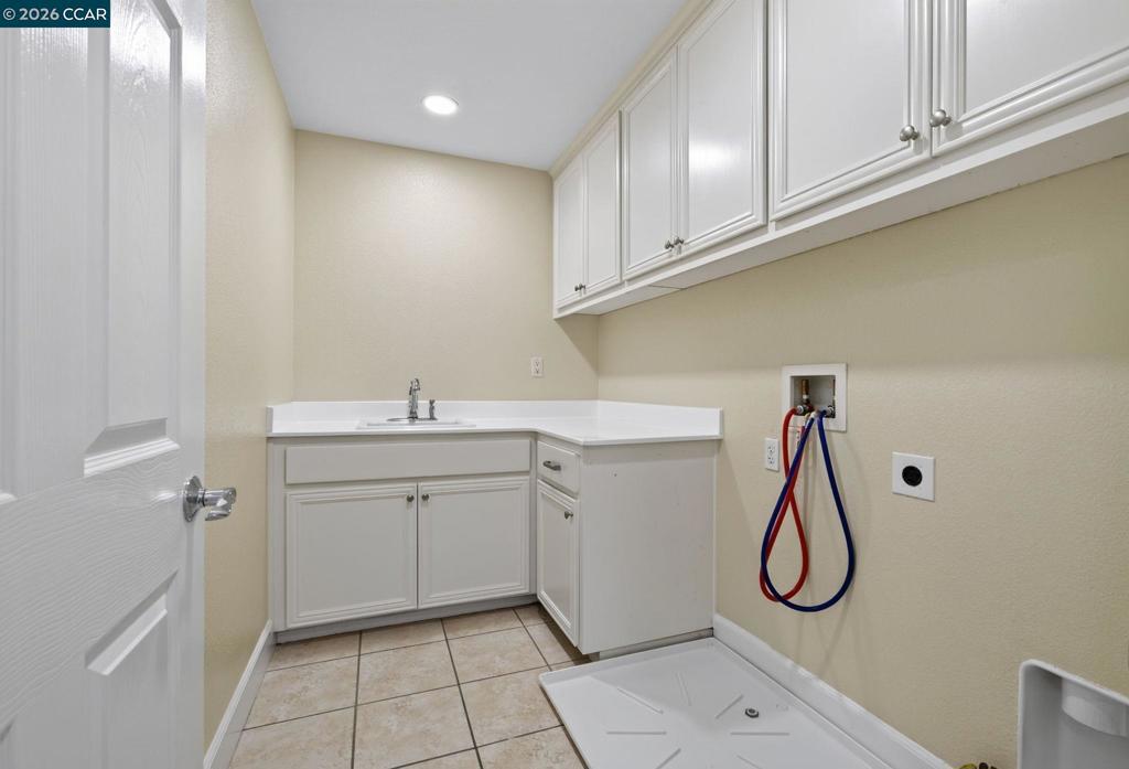 5668 Rosscommon Way Property Photo 36