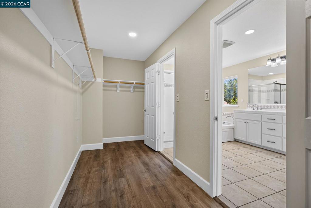5668 Rosscommon Way Property Photo 44