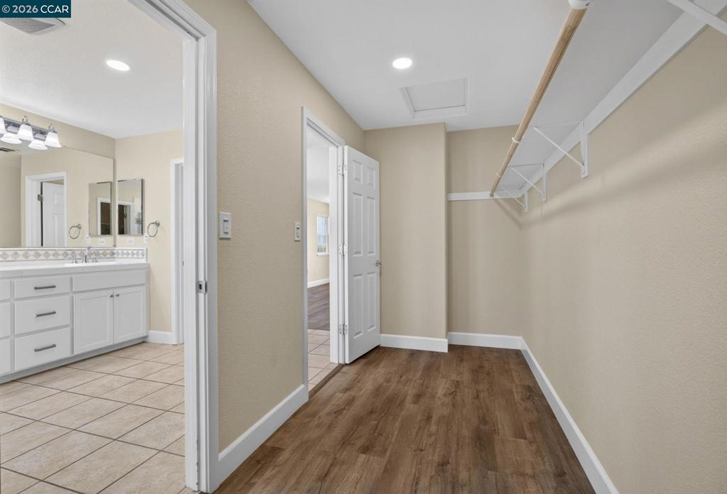 5668 Rosscommon Way Property Photo 45