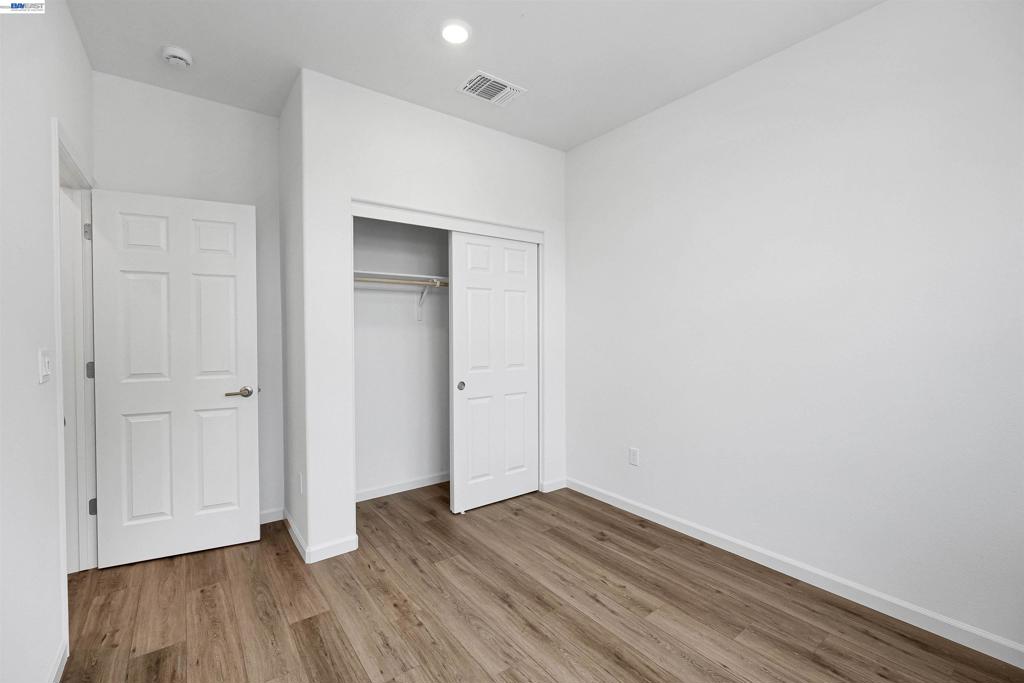 3832 Norbridge Ave Property Photo 29
