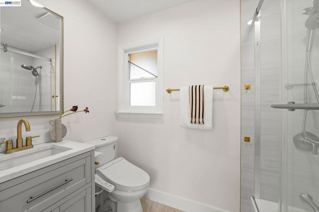 5984 Fair Ave Property Photo 21