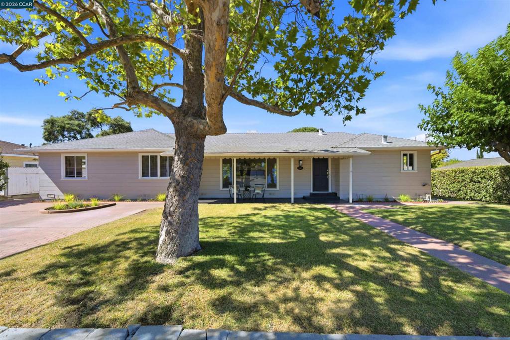 469 Boyd Rd Property Photo 1