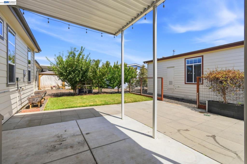 1945 Piner Rd Property Photo 34