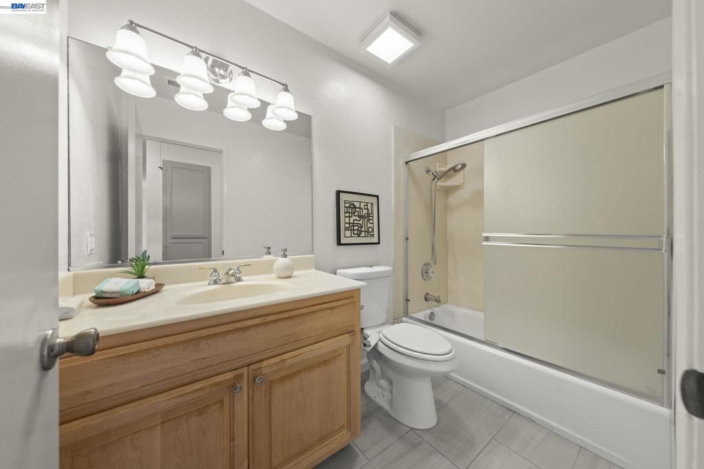 34930 Sea Cliff Ter Property Photo 11