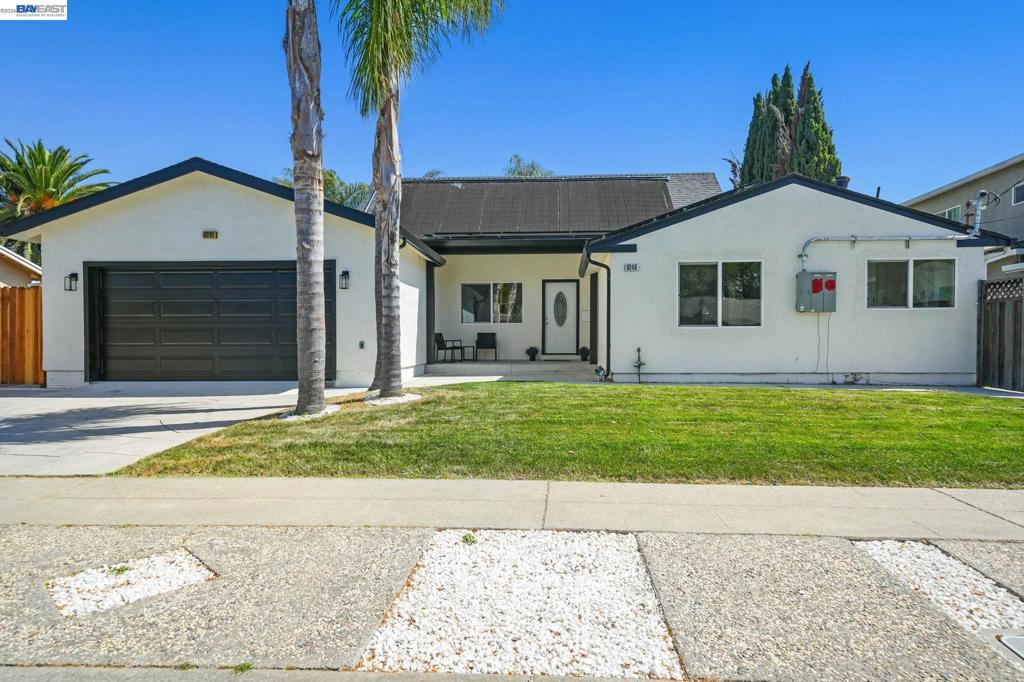 6242 Montcalm Ave Property Photo 1