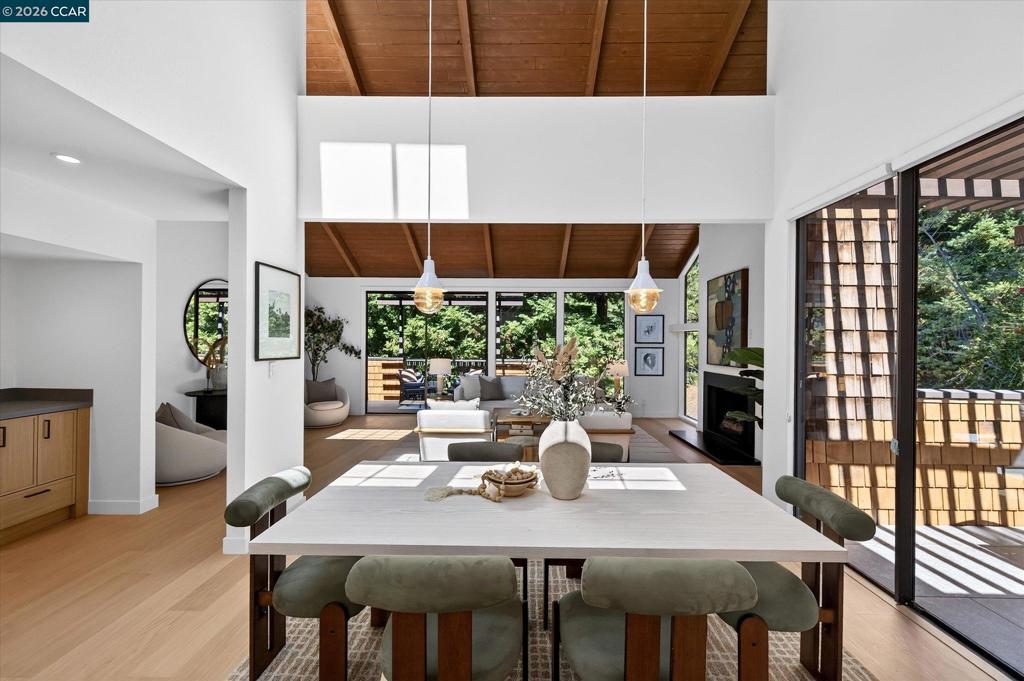 200 The Knoll Property Photo 6