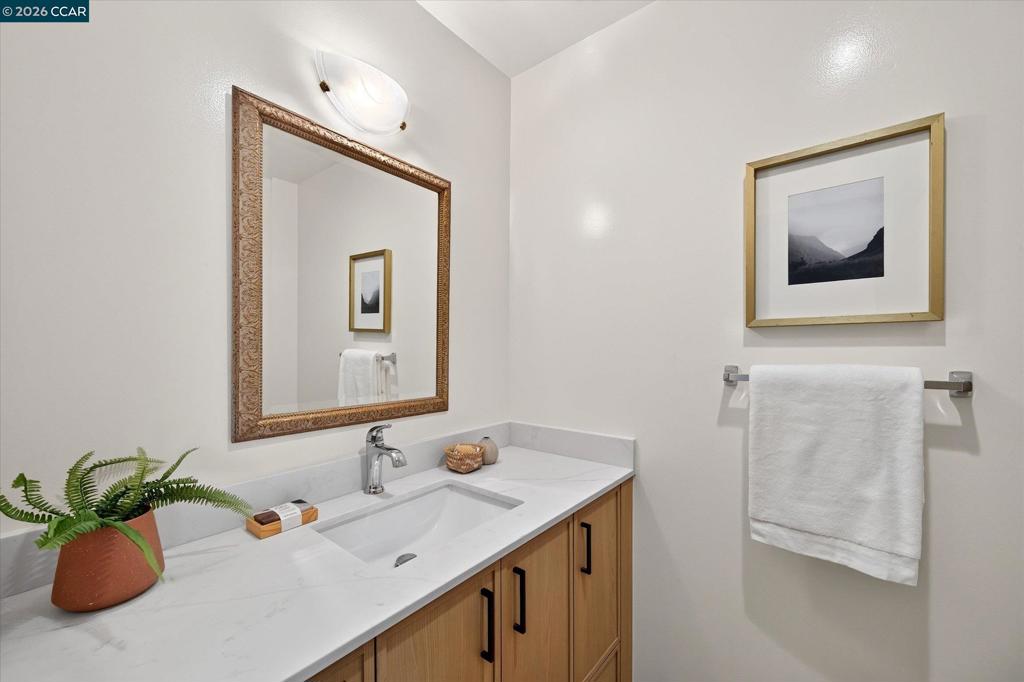200 The Knoll Property Photo 23