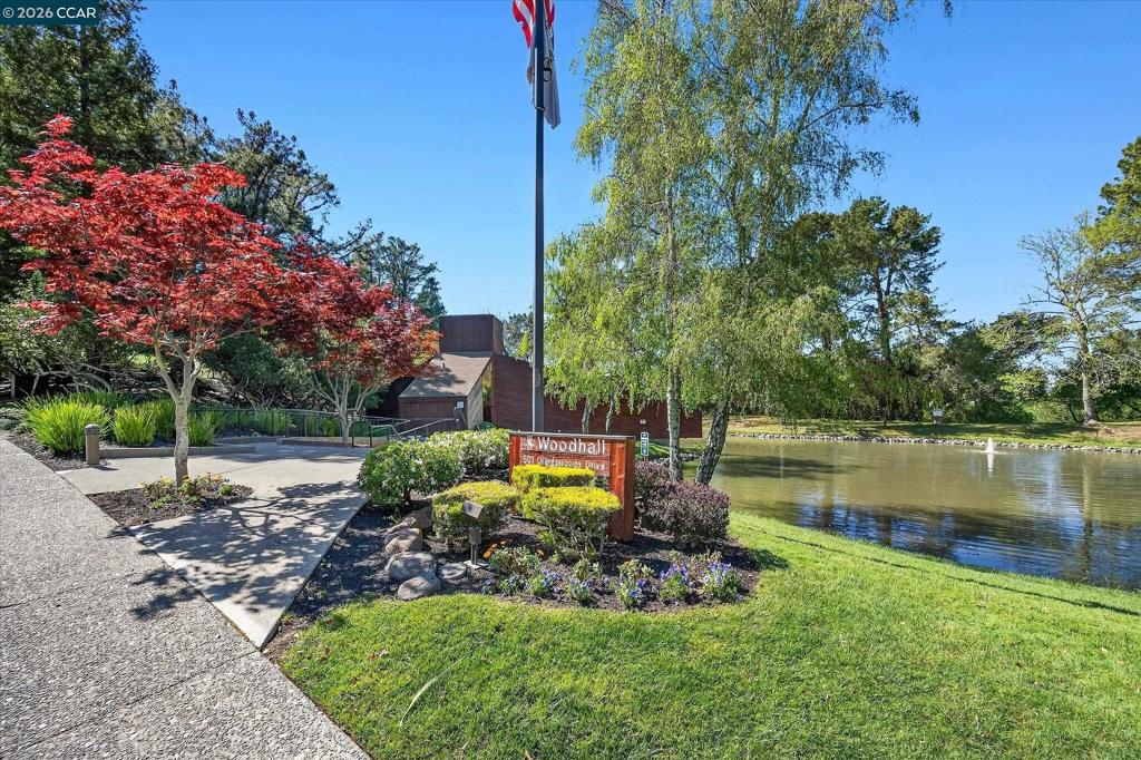 200 The Knoll Property Photo 29