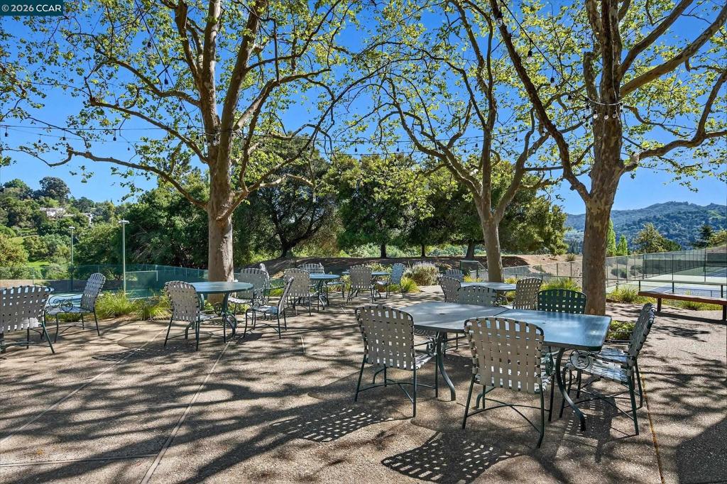 200 The Knoll Property Photo 31