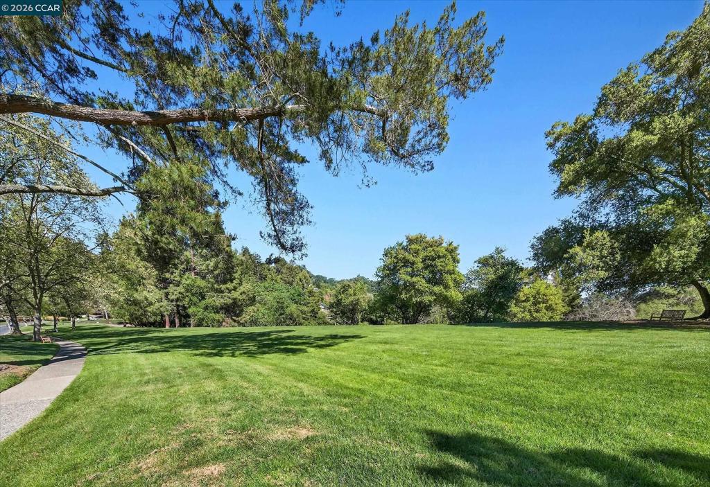 200 The Knoll Property Photo 32