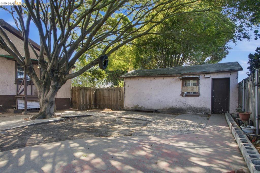 4315 Nevin Ave Property Photo 33